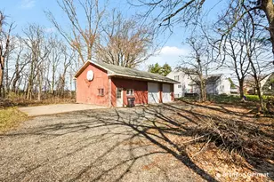 4351 Brookcrest Dr SW, Wyoming, MI 49418 - Photo 2