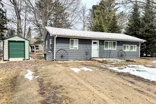 216 Fern Ave, Cadillac, MI 49601 - Photo 1