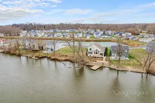 642 Swan River Dr, Benton Harbor, MI 49022 - Photo 4