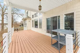 642 Swan River Dr, Benton Harbor, MI 49022 - Photo 10