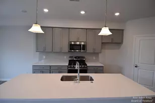 105 Salt Springs Dr, Saline, MI 48176 - Photo 14
