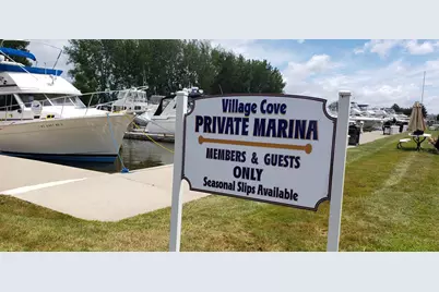 910 W Savidge Street #40, Spring Lake, MI 49456 - Photo 4