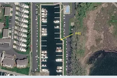 910 W Savidge Street #40, Spring Lake, MI 49456 - Photo 2