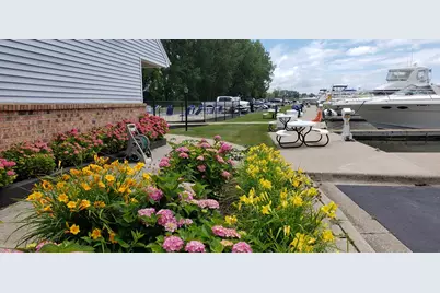 910 W Savidge Street #40, Spring Lake, MI 49456 - Photo 6