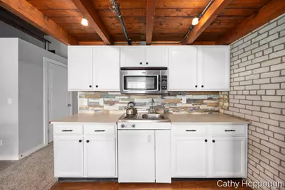 940 Monroe Avenue NW #545, Grand Rapids, MI 49503 - Photo 10