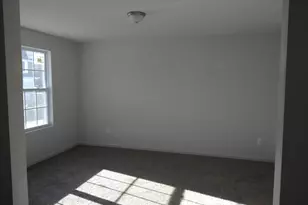 1687 Maple Leaf Ln, Ypsilanti, MI 48198 - Photo 6