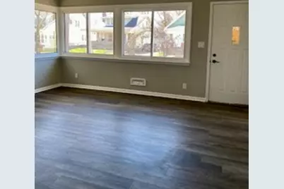 62 Woodward Avenue, Battle Creek, MI 49017 - Photo 2