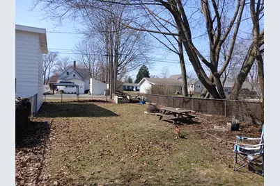 413.5 N Robert Street, Ludington, MI 49431 - Photo 2