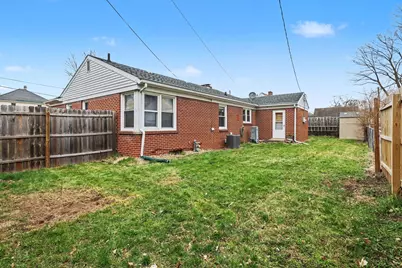 118 W Hoffman Street, Three Rivers, MI 49093 - Photo 8