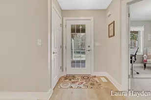 1518 Pleasant Wood Dr, Rockford, MI 49341 - Photo 10