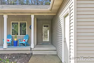 1518 Pleasant Wood Dr, Rockford, MI 49341 - Photo 4