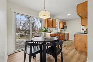 1556 Mullins Ave NW, Grand Rapids, MI 49534 - Photo 8