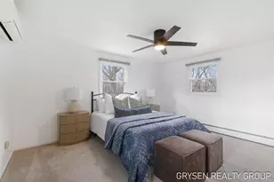 2735 Barfield Dr SE, Grand Rapids, MI 49546 - Photo 18