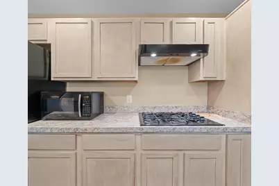 680 Leveque Circle, Carleton, MI 48117 - Photo 12
