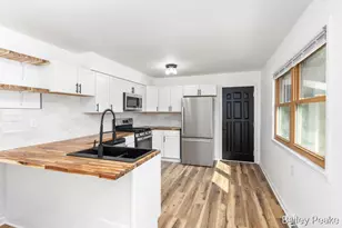 101 W Gardner St, Sparta, MI 49345 - Photo 4