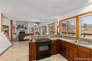 810 W South St, Greenville, MI 48838 - Photo 16