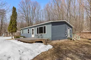 6856 River St, Benzonia, MI 49616 - Photo 10