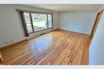 2620 Botham Court, Saint Joseph, MI 49085 - Photo 4