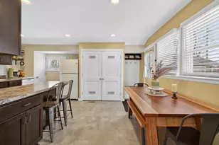 5513 Sherwood Dr, Jackson, MI 49201 - Photo 14