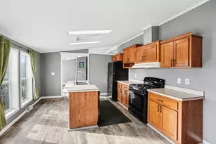 9137 Pine Lake Ct, West Olive, MI 49460 - Photo 6