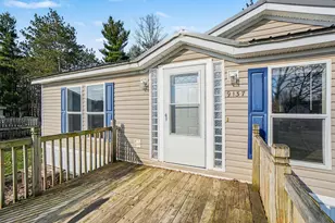 9137 Pine Lake Ct, West Olive, MI 49460 - Photo 2