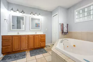 48799 Wentworth Dr, Mattawan, MI 49071 - Photo 10