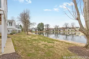 319 Winter Oak E, Holland, MI 49424 - Photo 6