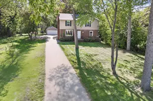 6044 Davison Rd, Burton, MI 48509 - Photo 36