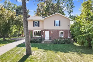 6044 Davison Rd, Burton, MI 48509 - Photo 32