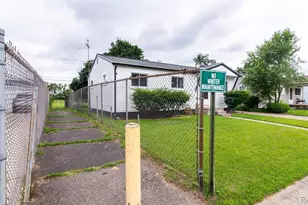 1203 Commonwealth Ave, Ypsilanti, MI 48198 - Photo 4