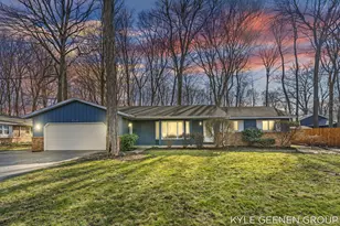 4661 Cherry St, Holland, MI 49423 - Photo 8