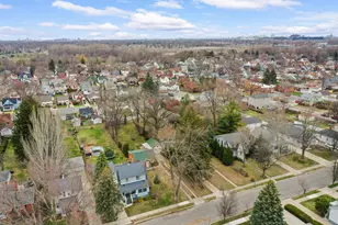 664 Riverbank St, Wyandotte, MI 48192 - Photo 36