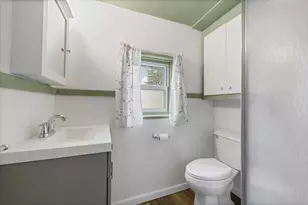 664 Riverbank St, Wyandotte, MI 48192 - Photo 10