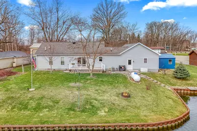 6877 Rowley Drive, Osseo, MI 49266 - Photo 2