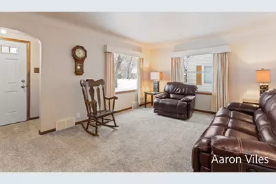 119 Vanderveen Avenue, Holland, MI 49424 - Photo 18