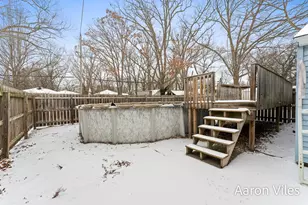 119 Vander Veen Ave, Holland, MI 49424 - Photo 4