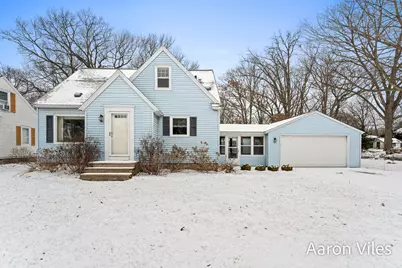 119 Vanderveen Avenue, Holland, MI 49424 - Photo 2
