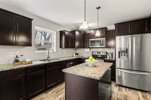 6346 Wood Hollow Dr, Kalamazoo, MI 49009 - Photo 10