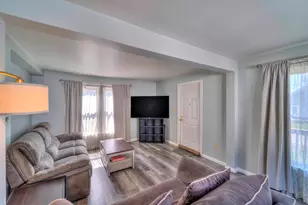 131 Willow St, Jackson, MI 49202 - Photo 4