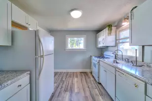 131 Willow St, Jackson, MI 49202 - Photo 10