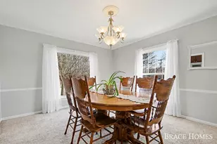 119 Bristol Ave NW, Grand Rapids, MI 49504 - Photo 8