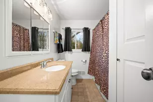 835 Ansley Dr, Saint Joseph, MI 49085 - Photo 18