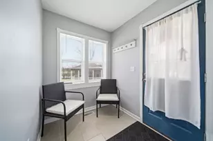 103 Cove St, Jackson, MI 49203 - Photo 6