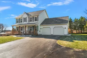 12880 Jordan Meadows Ct NE, Lowell, MI 49331 - Photo 4
