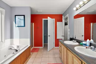 12880 Jordan Meadows Ct NE, Lowell, MI 49331 - Photo 32