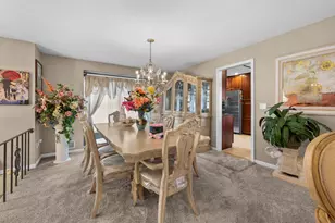 4376 Knightsbridge Ln, West Bloomfield, MI 48323 - Photo 8