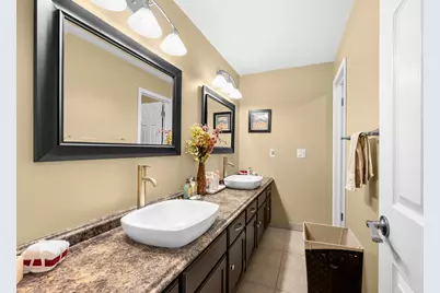 4376 Knightsbridge Lane, West Bloomfield, MI 48323 - Photo 26