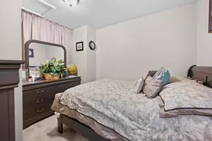 4376 Knightsbridge Ln, West Bloomfield, MI 48323 - Photo 24