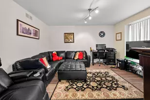 4376 Knightsbridge Ln, West Bloomfield, MI 48323 - Photo 22