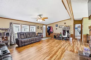 8592 Gleaner Ct, Zeeland, MI 49464 - Photo 4